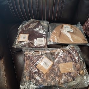 COPY - Bag w/matching hats